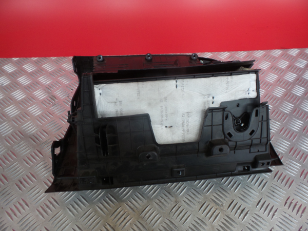 Guantera KIA Ceed SW (ED) Imagem-5
