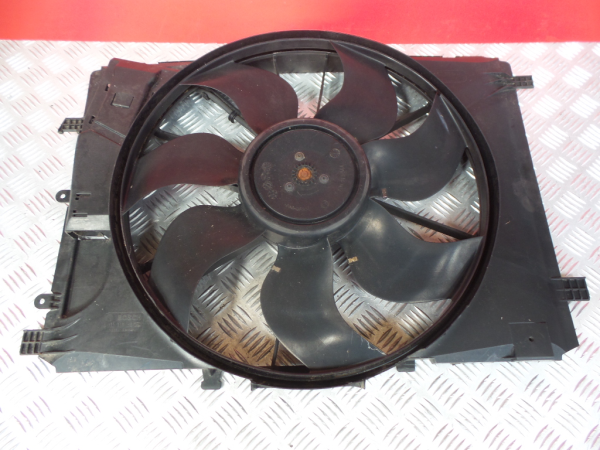 Cooling fan MERCEDES-BENZ Classe C (W204)
