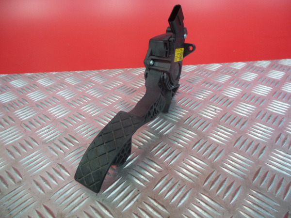 Accelerator Pedal VOLKSWAGEN Polo (6R, 6C)
