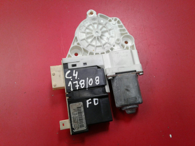 Moteur lève-vitre avant Droite CITROËN C4 I (LC_)