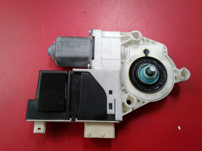 Moteur lève-vitre avant Droite CITROËN C4 I (LC_) Imagem-3