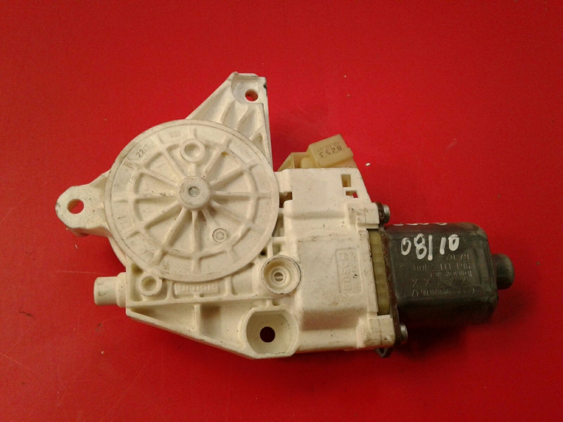 Moteur lève-vitre arrière gauche MERCEDES-BENZ Classe C (W204)