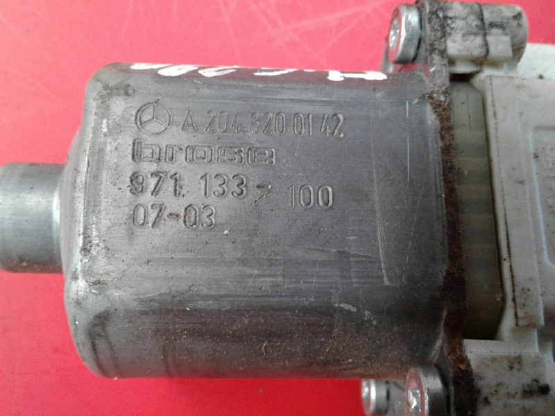 Fensterhebermotor vorne links MERCEDES-BENZ Classe C (W204) Imagem-1
