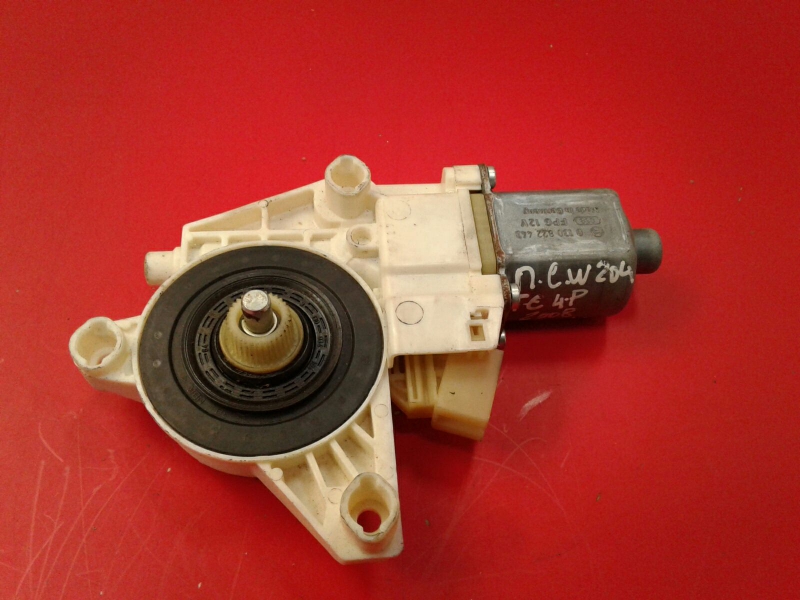 Moteur lève-vitre arrière gauche MERCEDES-BENZ Classe C (W204)