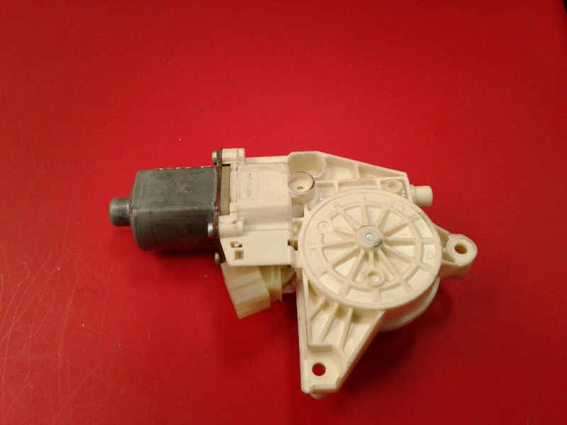 Motor de Elevalunas Trasero Izquierdo MERCEDES-BENZ Classe C (W204) Imagem-4