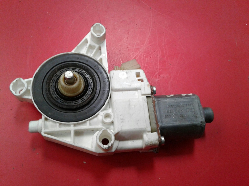 Motor Elevalunas Delantero Derecho MERCEDES-BENZ Classe C (W204) Imagem-2