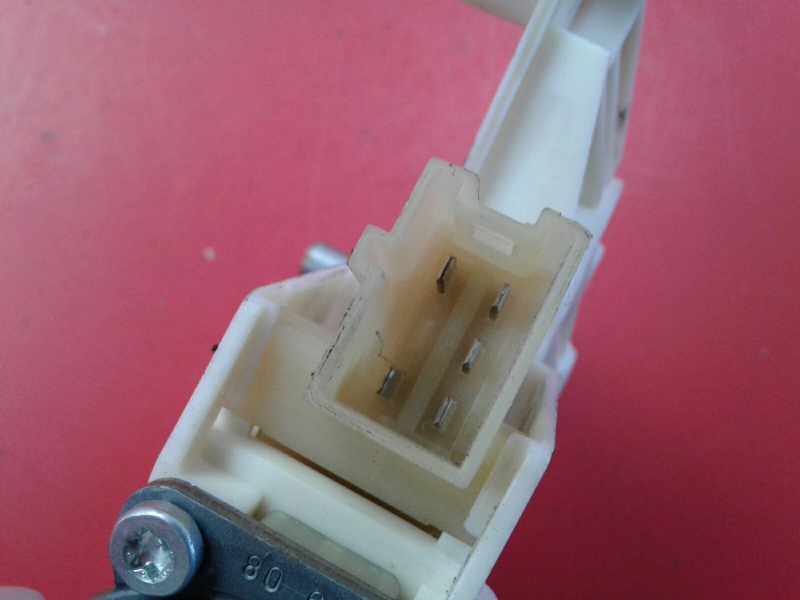 Motore alzacristallo anteriore destro MERCEDES-BENZ Classe C (W204) Imagem-3