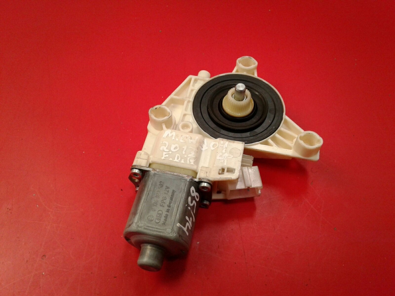 Front Right Door Window Regulator Motor MERCEDES-BENZ Classe C (W204)