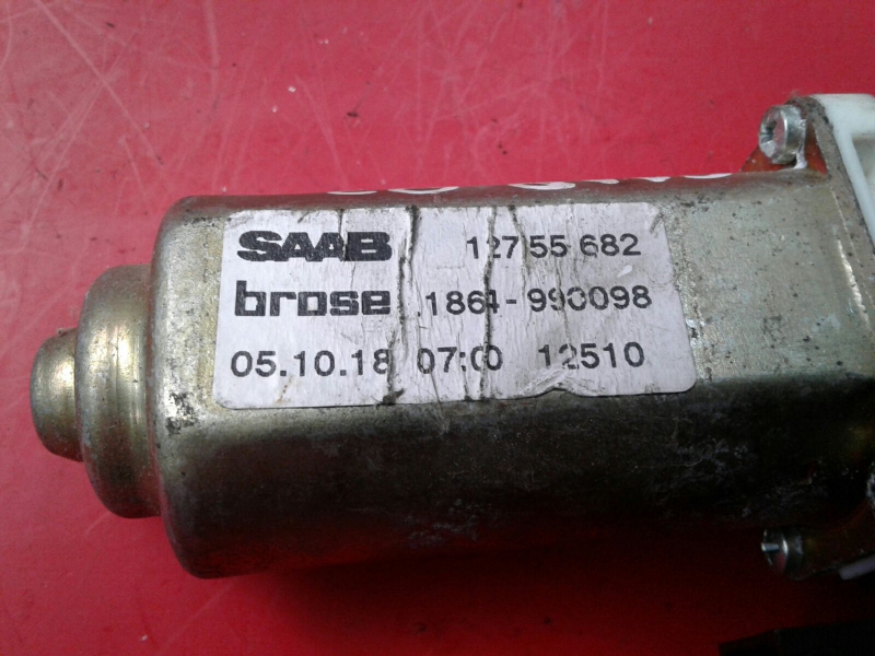 Motore alzacristallo anteriore destro SAAB 9-3 Station Wagon (YS3F) Imagem-1