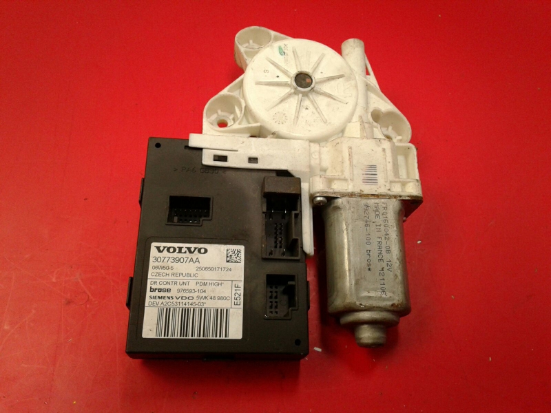 Motor Elevalunas Delantero Derecho VOLVO V50 (MW)