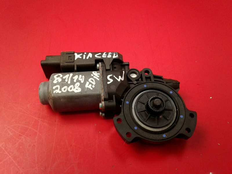 Motore alzacristallo anteriore destro KIA Ceed SW (ED)