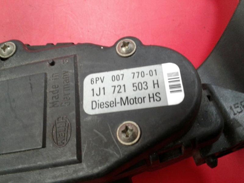 Pedal do acelerador VOLKSWAGEN Golf IV (1J1) Imagem-2