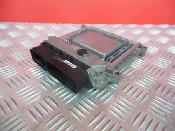 Centralita motor / ECU HYUNDAI i30 (FD)