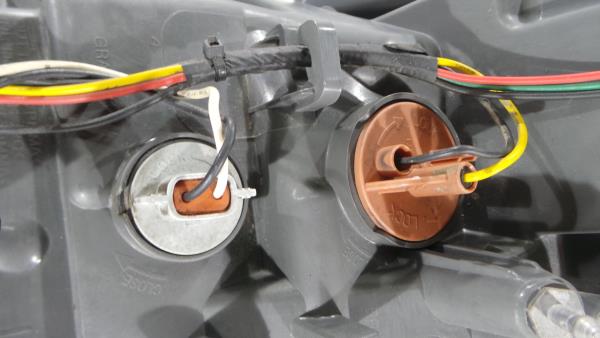 Fanale Sinistro HYUNDAI i30 (FD) Imagem-3