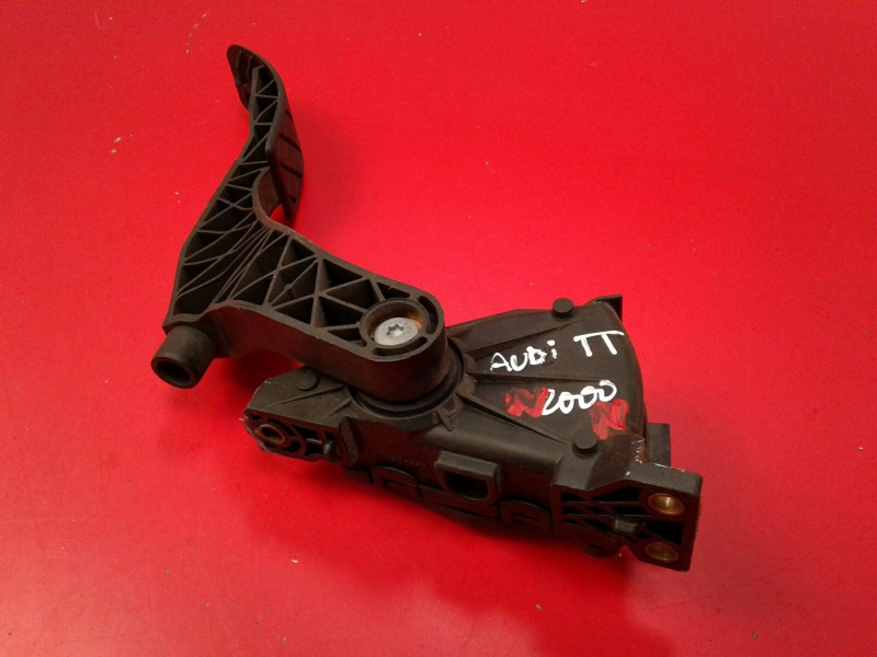 Pedal do acelerador AUDI TT (8N3)