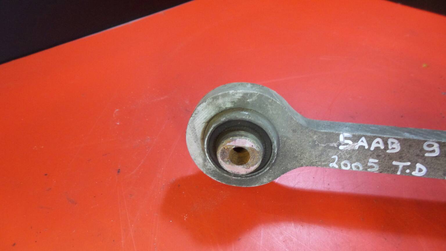 Braccio di sospensione posteriore destro SAAB 9-3 Sedan (YS3F) Imagem-1
