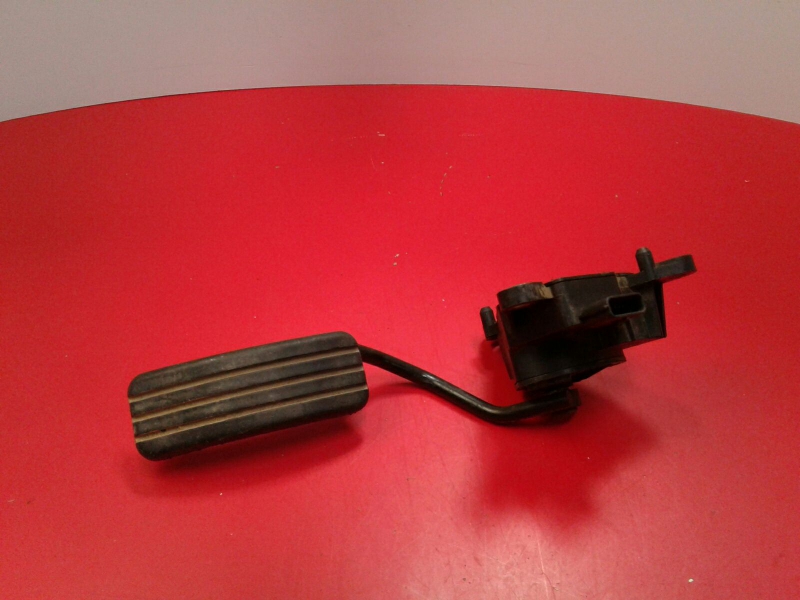 Pedal do acelerador RENAULT Megane II (BM0/1_, CM0/1_)