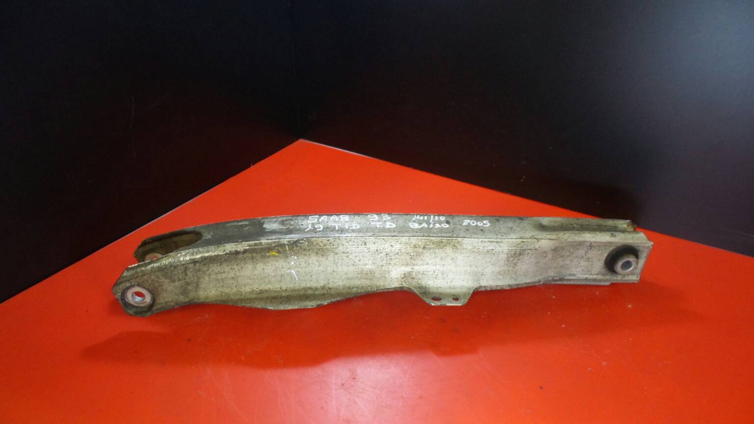 Brazo suspensión trasero derecho SAAB 9-3 Sedan (YS3F)
