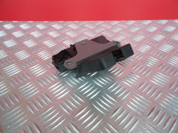 Serratura / chiusura baule FORD Focus II (DA_)