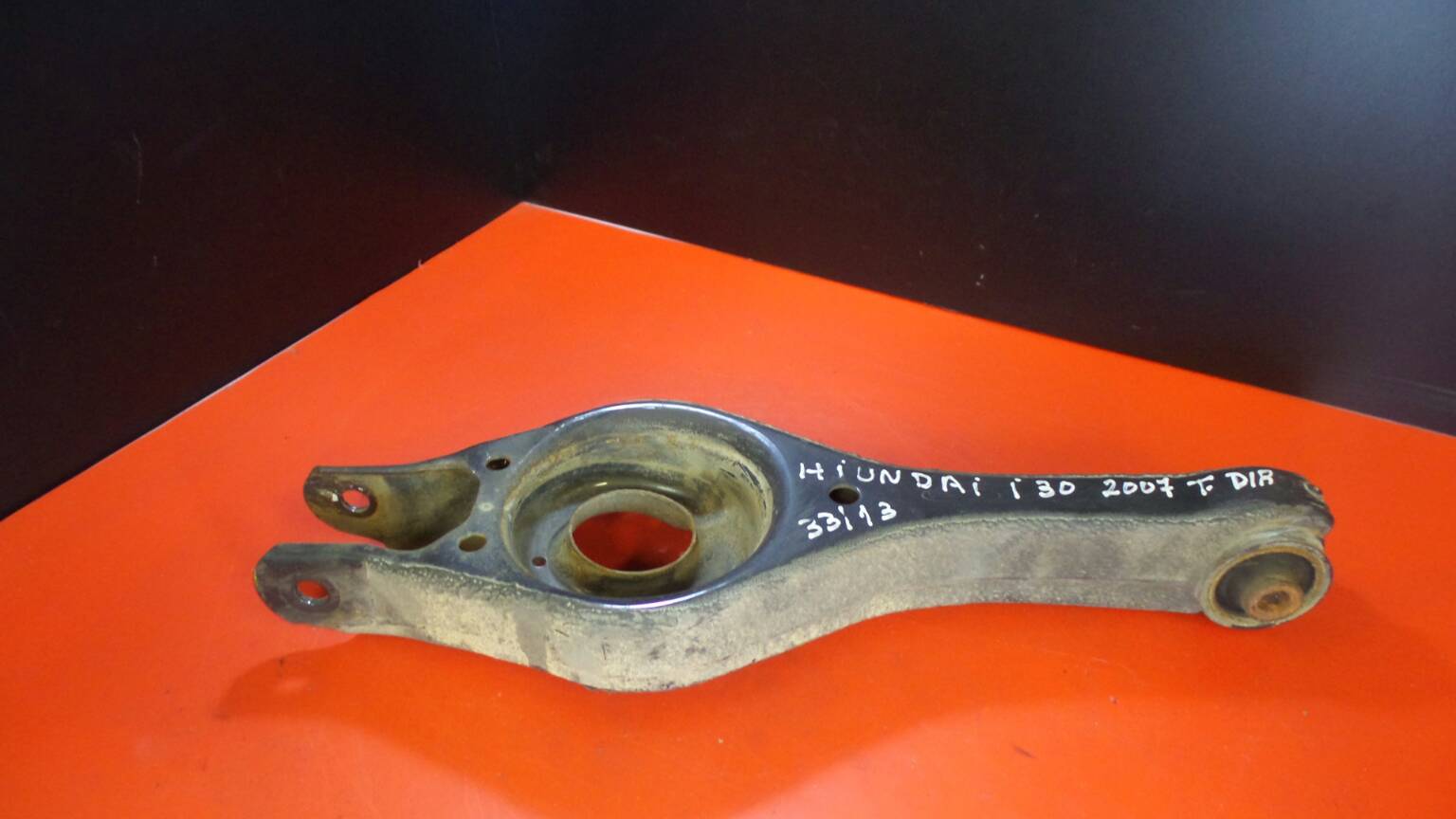 Bras de suspension arrière Droite HYUNDAI i30 (FD)