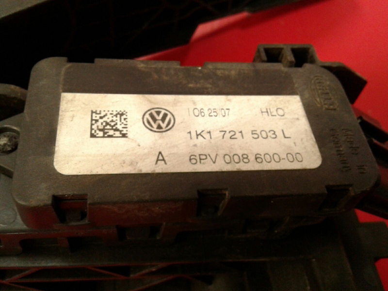 Accelerator Pedal SEAT Leon (1M1) Imagem-1
