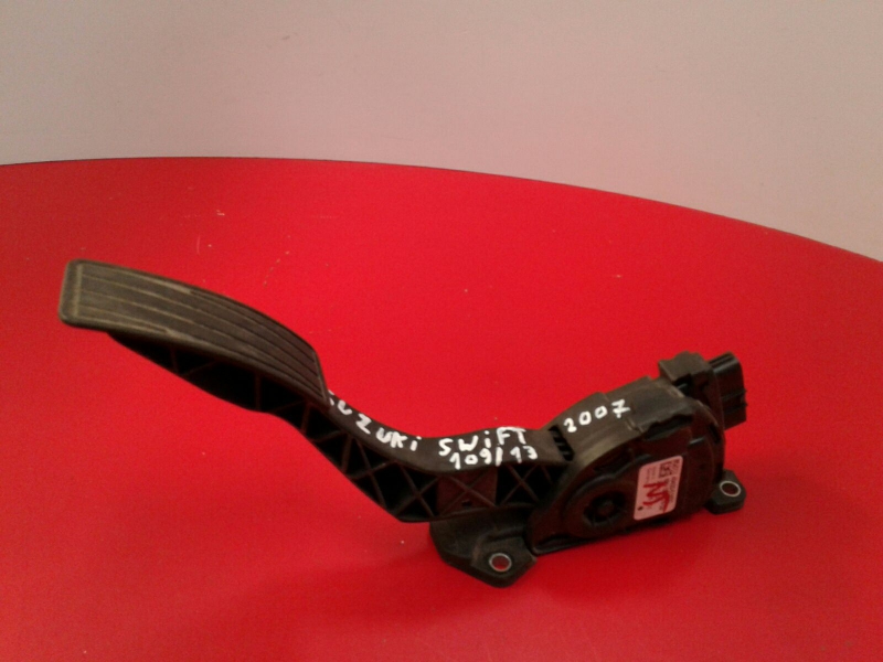 Pedal do acelerador SUZUKI Swift III (MZ, EZ)