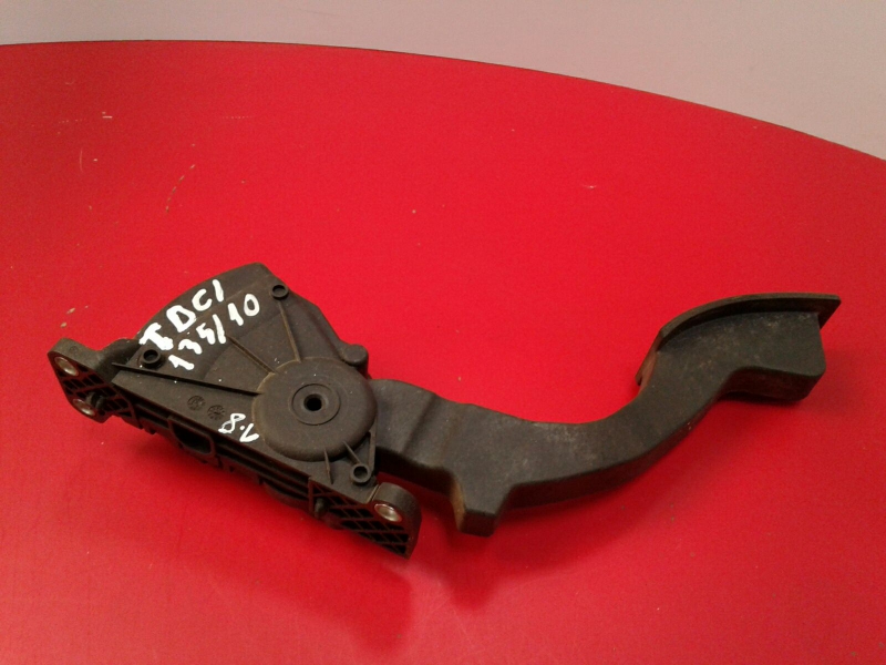 Accelerator Pedal FORD Focus II (DA_)