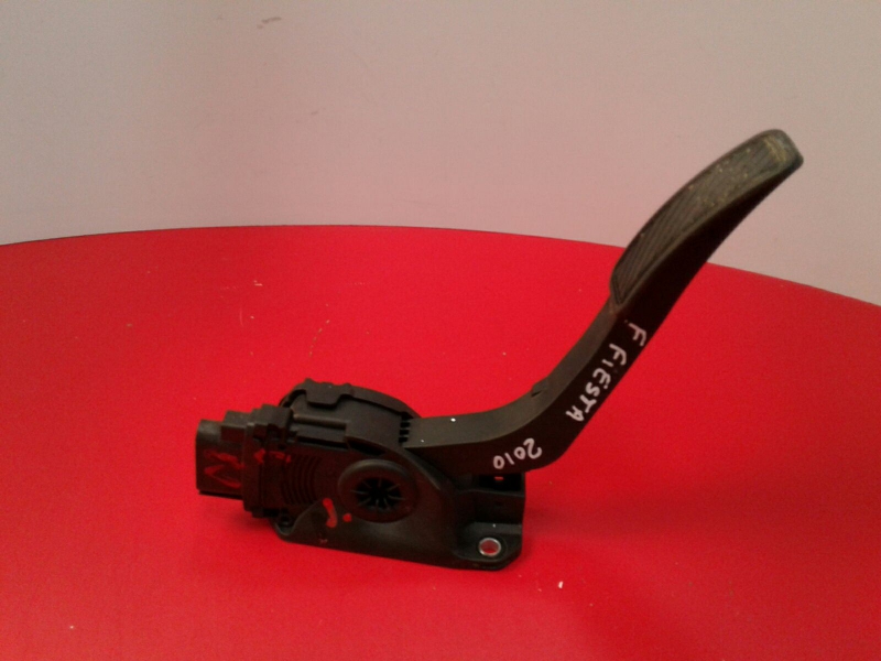 Pedal do acelerador FORD Fiesta VI (CB1, CCN)