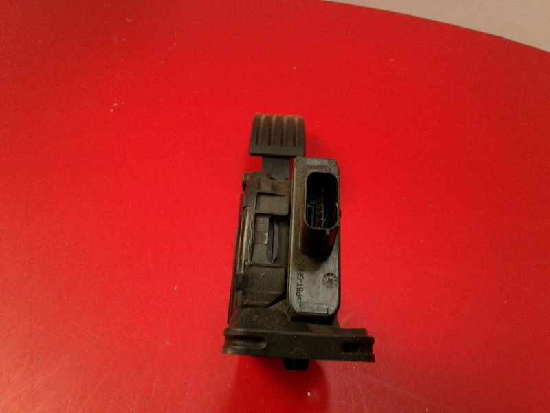 Pedal acelerador FORD Focus III Imagem-1
