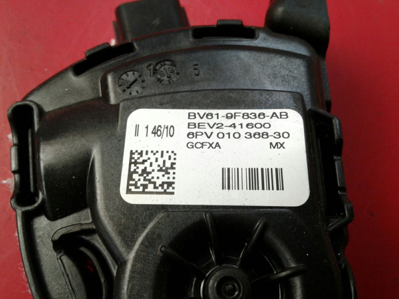 Pedal acelerador FORD Focus III Imagem-2