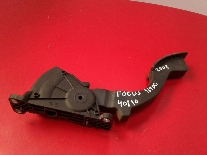 Accelerator Pedal FORD Focus II (DA_)