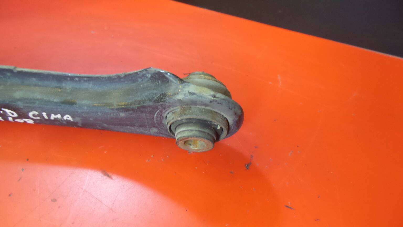 Bras de suspension arrière Droite MITSUBISHI Space Star Combi (DG_A) Imagem-1