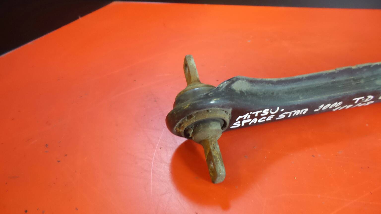 Bras de suspension arrière Droite MITSUBISHI Space Star Combi (DG_A) Imagem-2