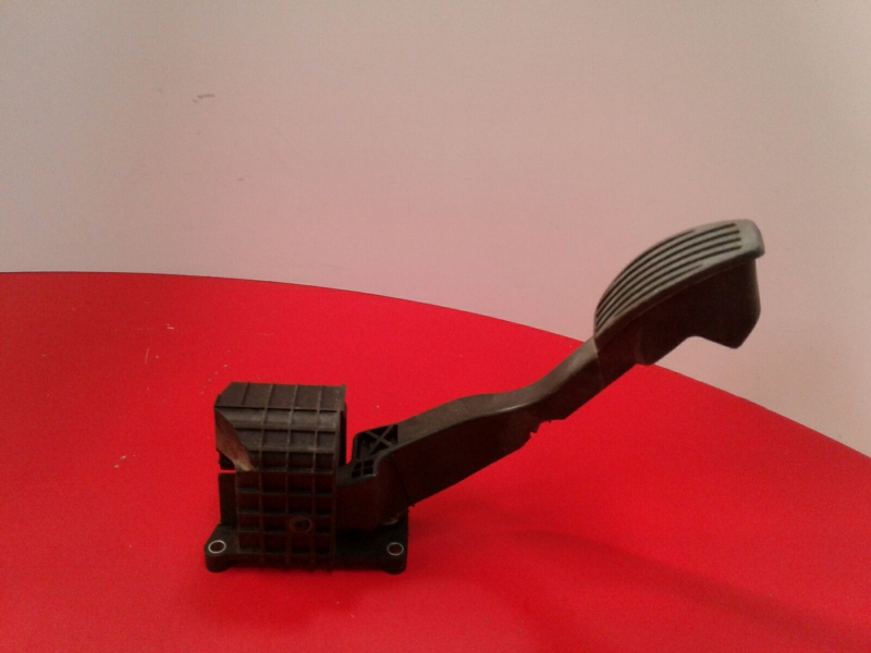 Pedal acelerador FIAT 500 (312_)