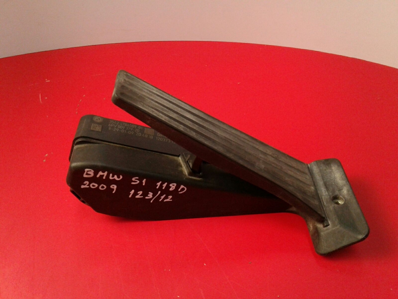 Pedal acelerador BMW 1 (E87)