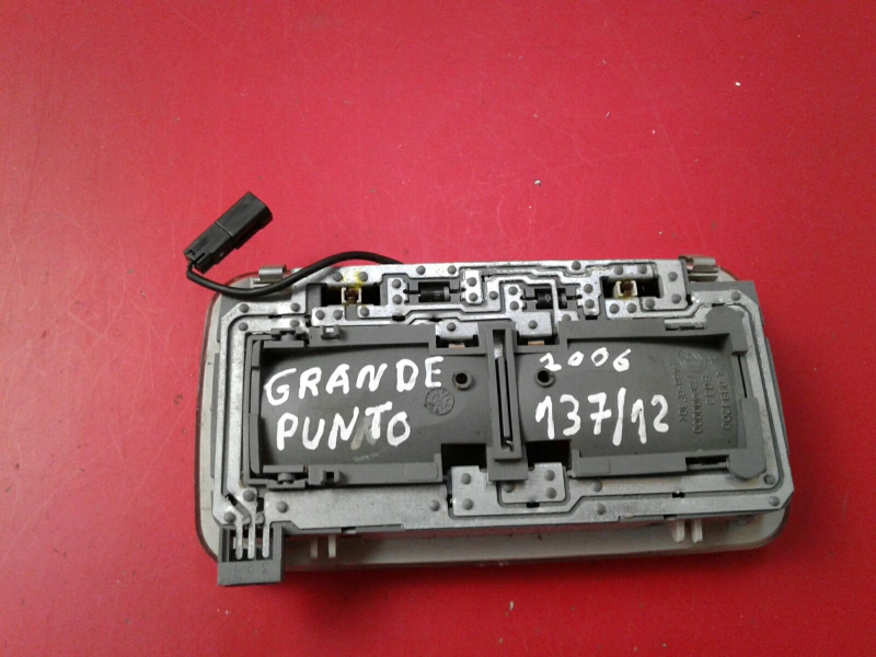 Plafonier frente FIAT Grande Punto (199_)