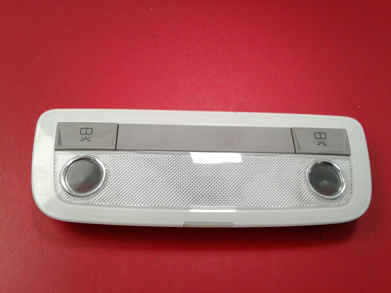 Front seat light MERCEDES-BENZ Classe C (W204)