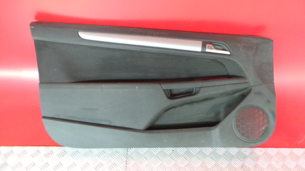 Forra porta / quartela frente esquerda OPEL Astra H GTC (L08)