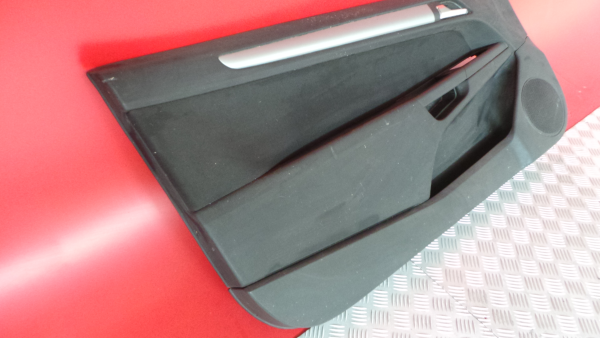Left front door panel OPEL Astra H GTC (L08) Imagem-2