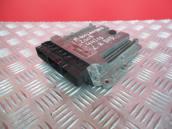 Calculateur /  Unité de contrôle moteur MITSUBISHI Outlander II (CW_W)