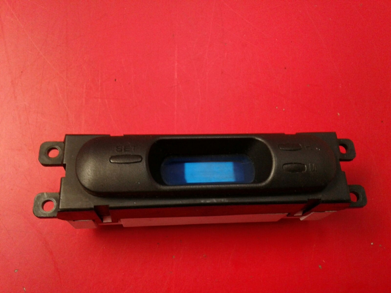 Horloge MITSUBISHI Lancer VI Sedan (CJ_, CP_)