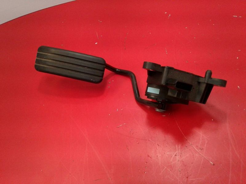 Accelerator Pedal RENAULT Clio III (BR0/1, CR0/1) Imagem-1