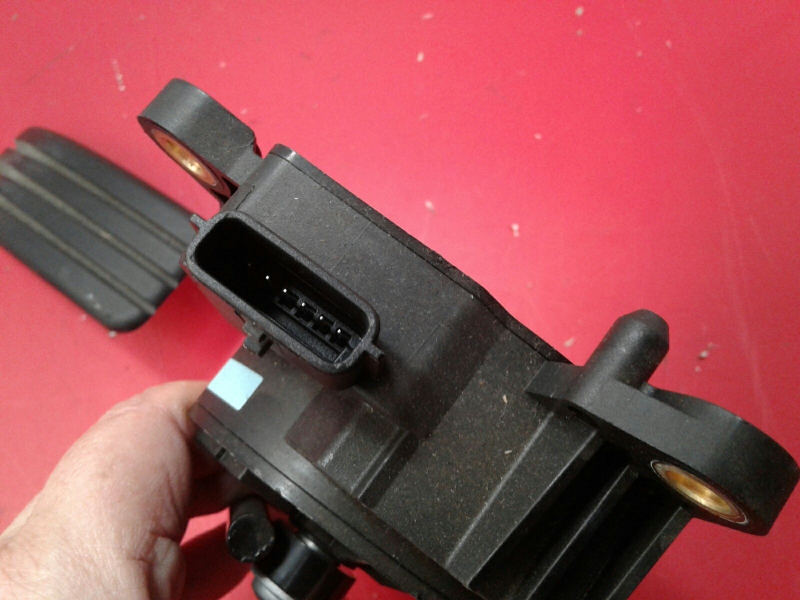 Accelerator Pedal RENAULT Clio III (BR0/1, CR0/1) Imagem-4