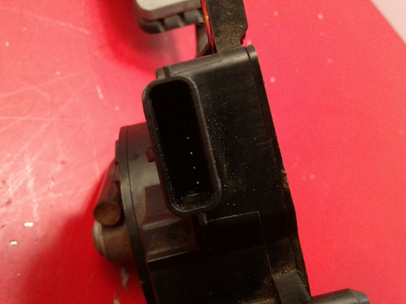 Accelerator Pedal RENAULT Megane II CC (EM0/1_) Imagem-1