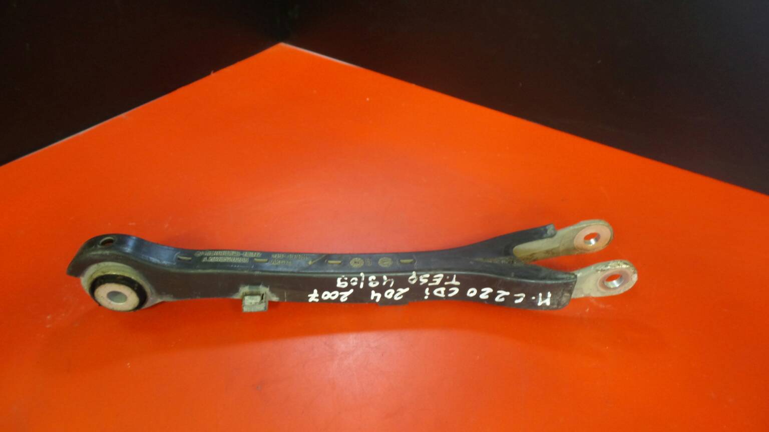 Left rear suspension arm MERCEDES-BENZ Classe C (W204)