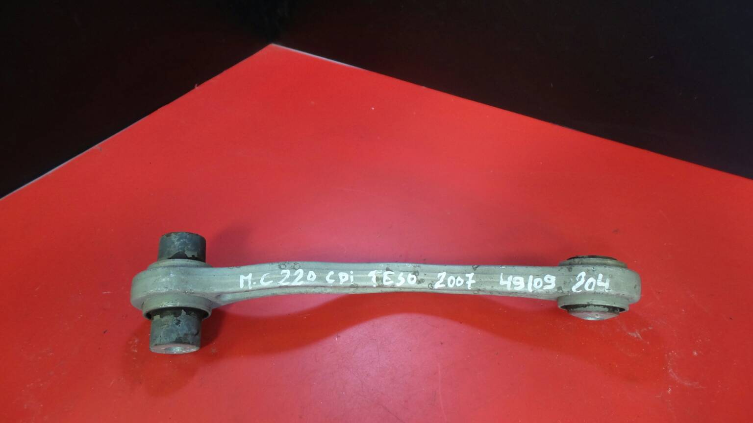 Brazo suspensión trasero izquierdo MERCEDES-BENZ Classe C (W204)