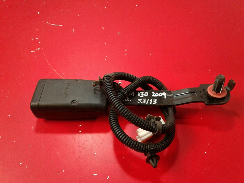 Prétensionneur de ceinture avant gauche HYUNDAI i30 (FD)