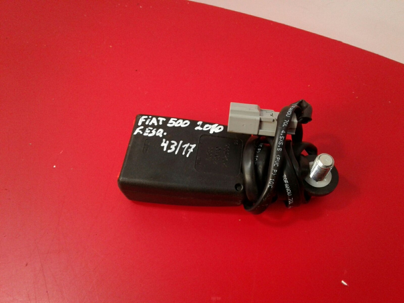Prétensionneur de ceinture avant gauche FIAT 500 (312_)