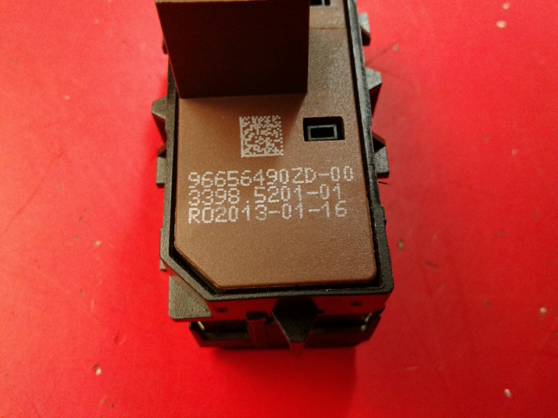 Botão / interruptor electromecânico / relé PEUGEOT 5008 I (0U_, 0E_) Imagem-2