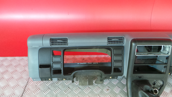 Tableau de bord MITSUBISHI Canter (FB7, FB8, FE7, FE8) VII Imagem-1